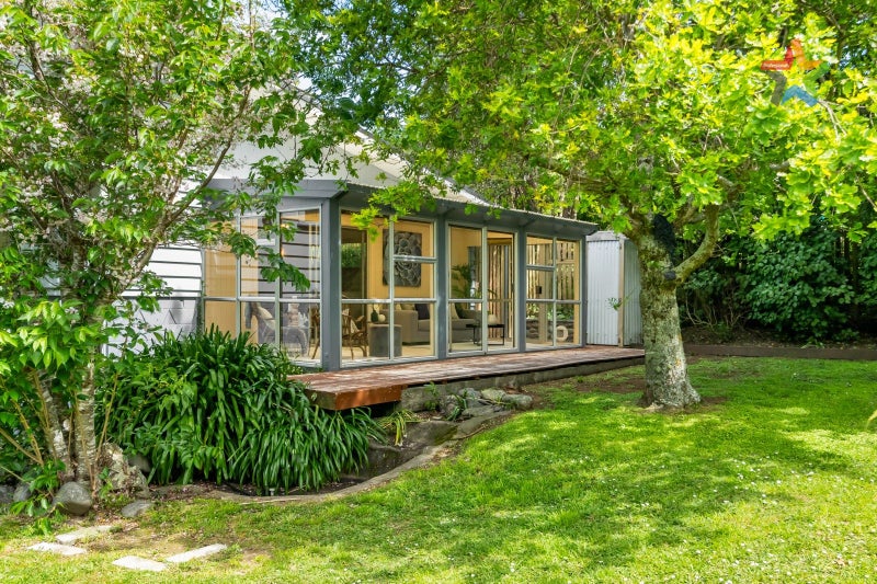 51 Cedar Street, Maungaraki, Lower Hutt - Carousel 2