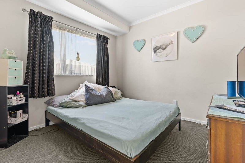 2/10 York Road, Papatoetoe, Auckland - Carousel 14