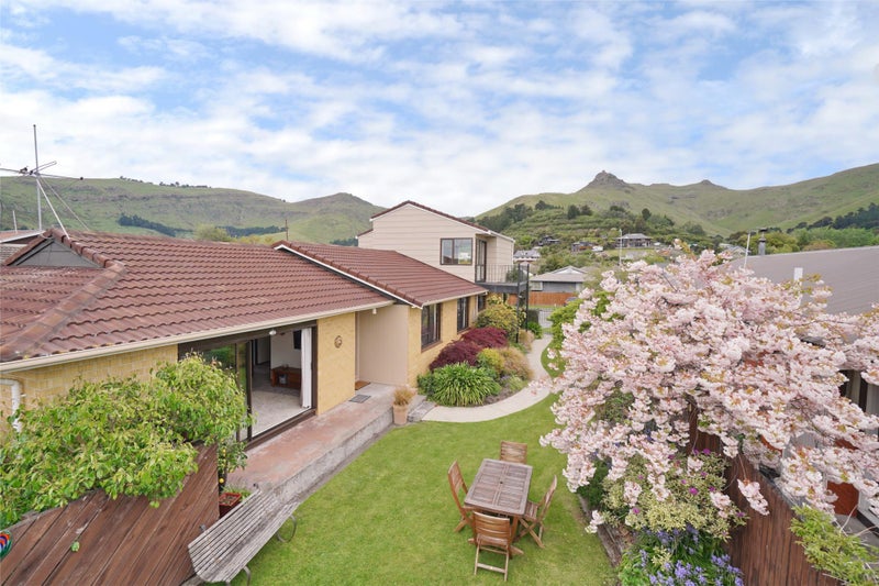 34 Laing Crescent, Heathcote Valley, Christchurch - Carousel 1