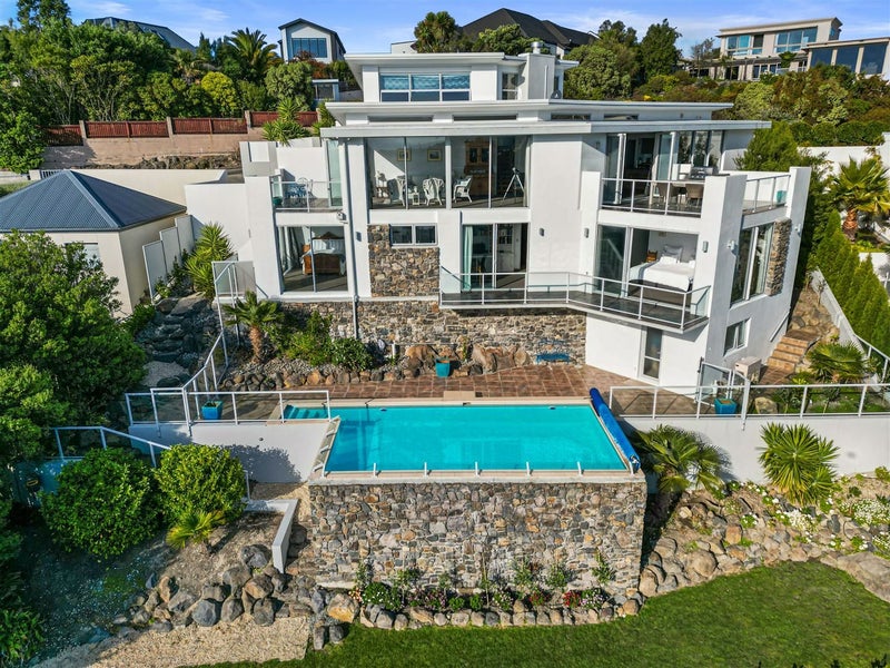 4 Gazelle Lane, Redcliffs, Christchurch - Carousel 1
