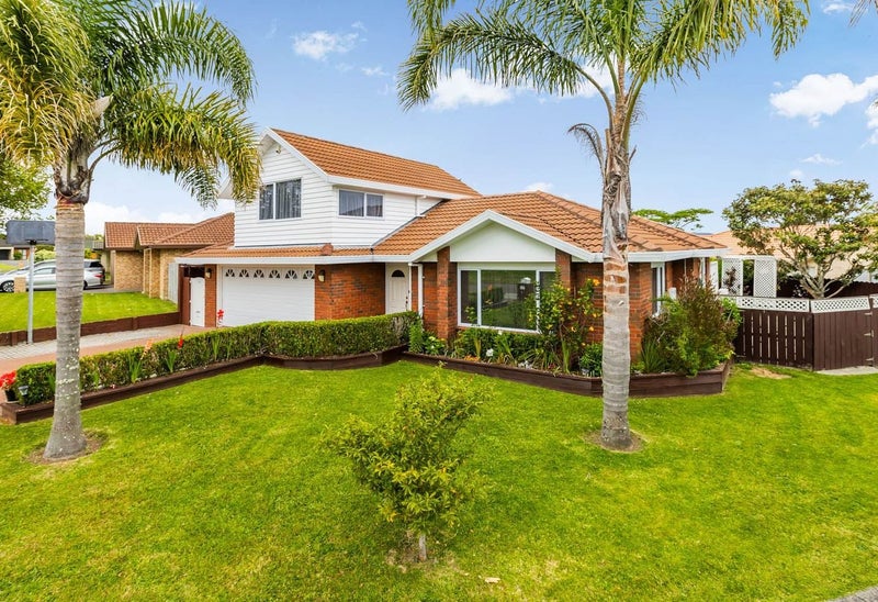 15 Newinn Crescent, East Tamaki Heights, Auckland - Carousel 1