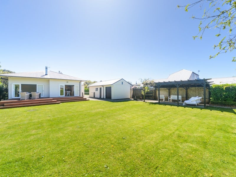 20 Knowles Street, Terrace End, Palmerston North - Carousel 2
