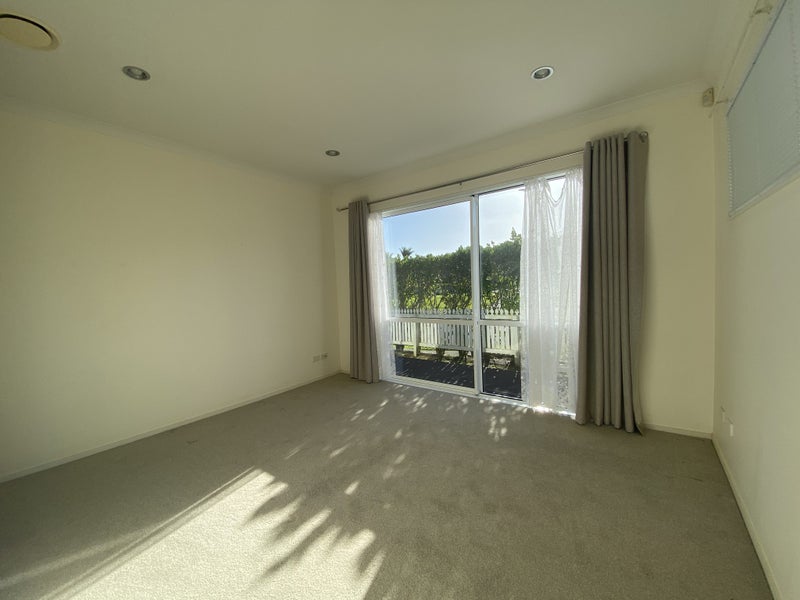 18 Askerne Drive, Flat Bush, Auckland - Carousel 14