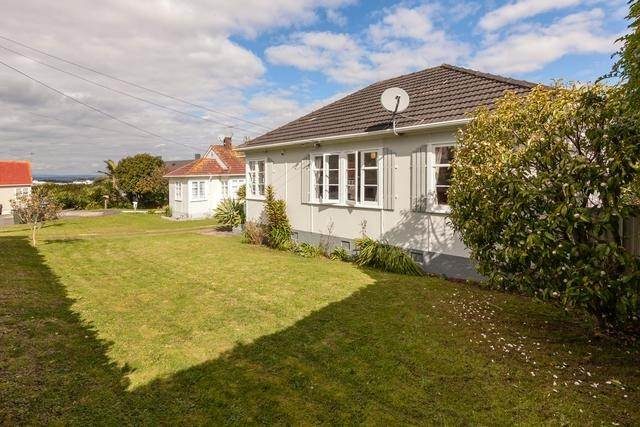 2 Gosport Place, Onehunga, Auckland - Carousel 2