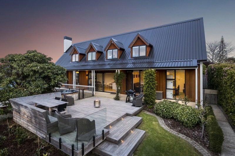 20 Brownville Crescent, Maori Hill, Dunedin - Carousel 1