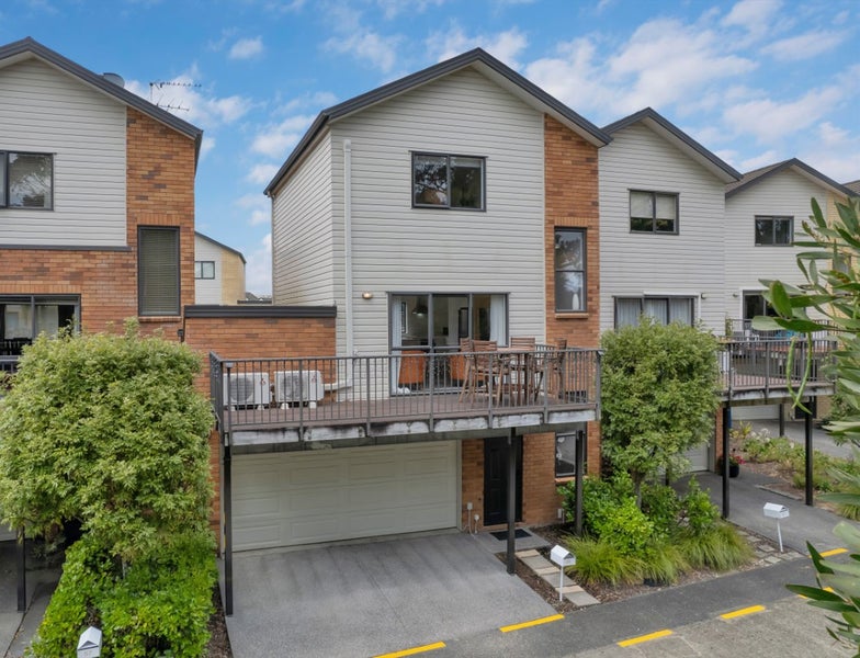 56/172 Mcleod Road, Te Atatu South, Auckland - Carousel 1