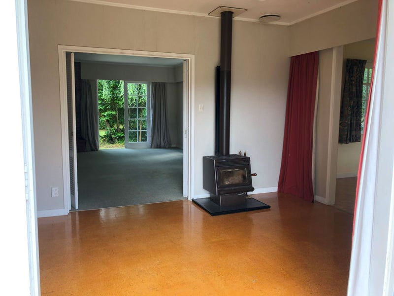 136 Buick Crescent, Awapuni, Palmerston North - Carousel 2