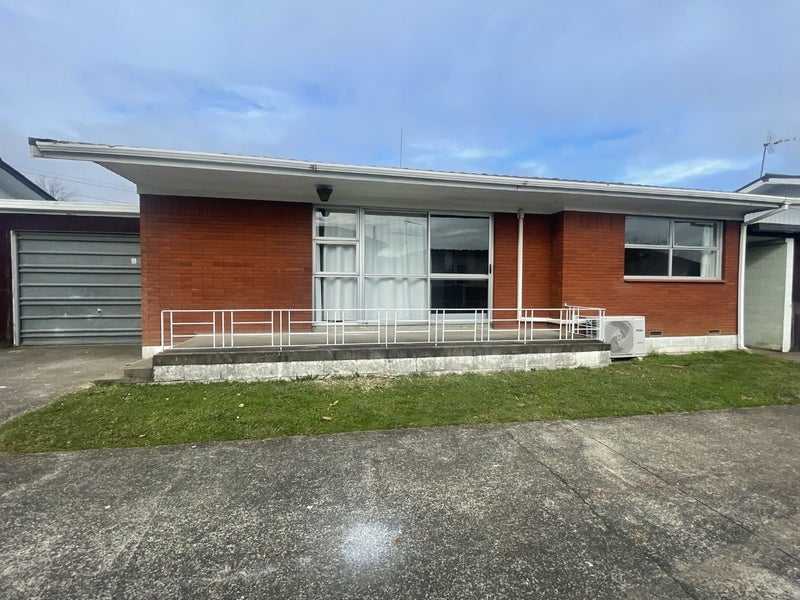 2/22 School Road, Morningside, Auckland - Carousel 1