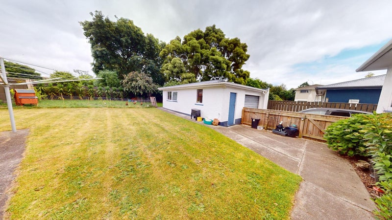 6 Miles Place, Awapuni, Palmerston North - Carousel 14