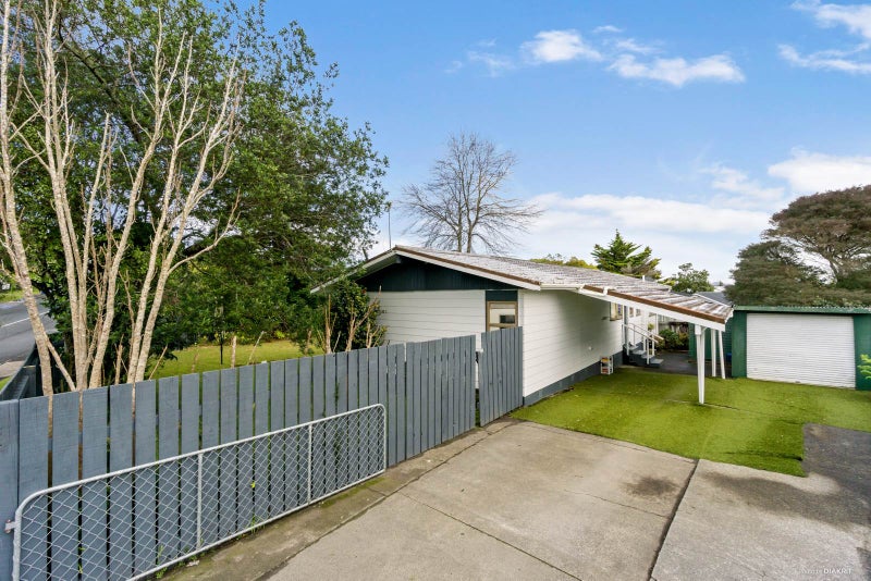 19 Waari Avenue, Sunnyvale, Auckland - Carousel 2