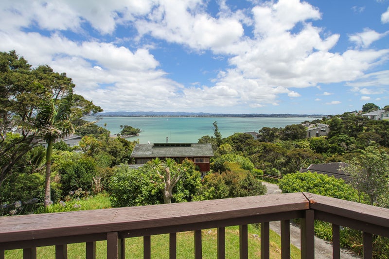 87 Hadfield Street, Beach Haven, Auckland - Carousel 1