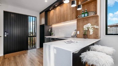 5/110 Beach Road, Te Atatu Peninsula, Auckland - Carousel 1