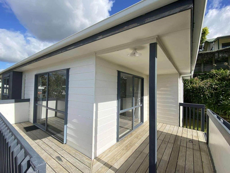 38D Sutherland Road, Brookfield, Tauranga - Carousel 2