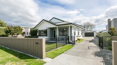 3 Te Awa Avenue, Te Awa, Napier - Carousel 1