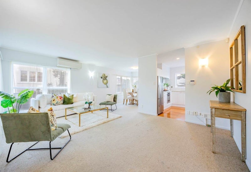 2/6 Northcote Road, Takapuna, Auckland - Carousel 2