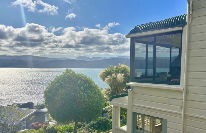 9 Sinclair Street, Seatoun, Wellington - Carousel 1