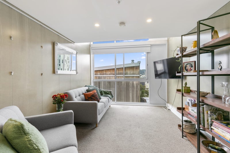 16/307 Willis Street, Te Aro, Wellington - Carousel 1