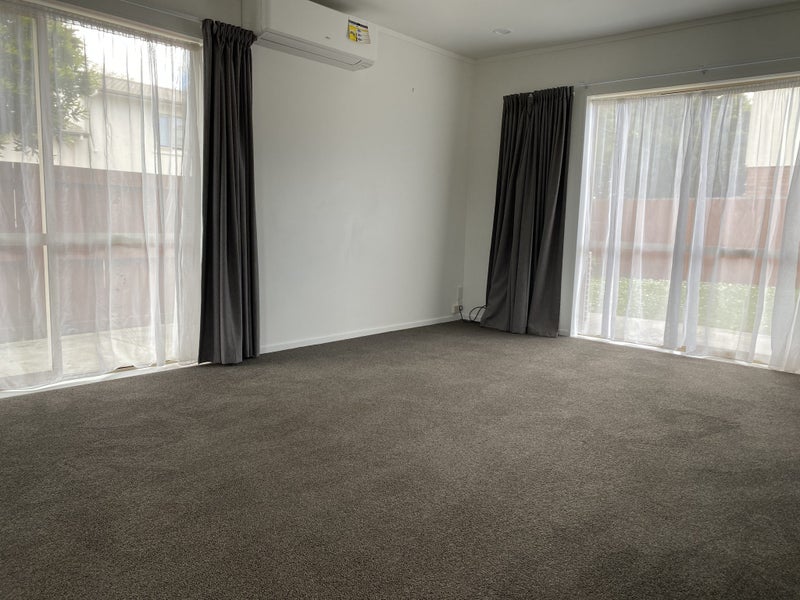 7 Gina Avenue, Ranui, Auckland - Carousel 2