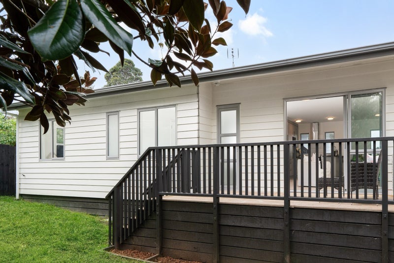 4A Ronald Algie Place, Saint Johns, Auckland - Carousel 1