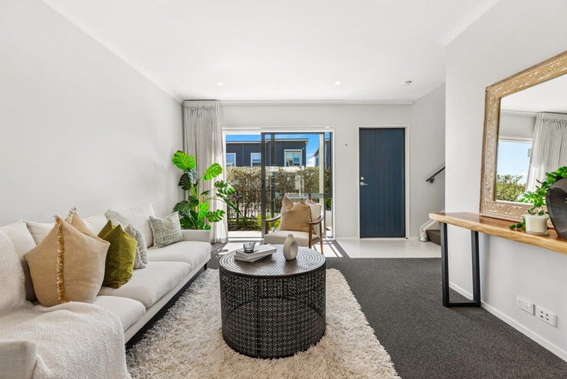 64 Whenuapai Drive, Whenuapai, Auckland - Carousel 1