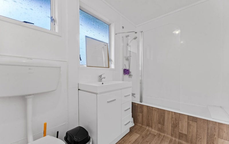 23 Redcrest Avenue, Red Hill, Papakura - Carousel 2