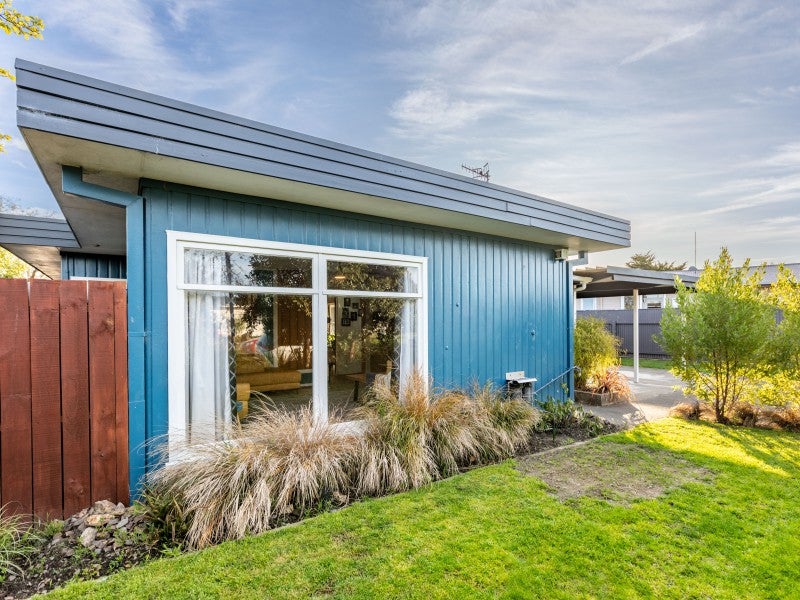 61 Folkestone Drive, Flaxmere, Hastings - Carousel 1