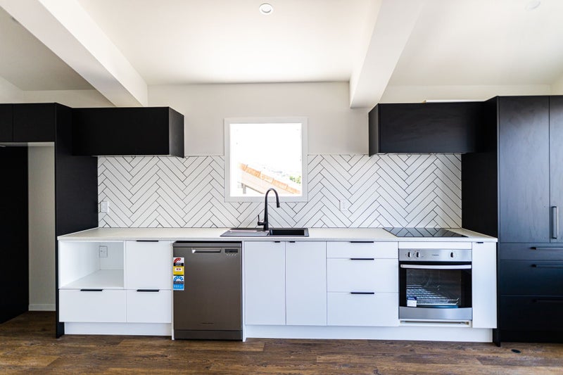 2/66 Bay Road, Kilbirnie, Wellington - Carousel 1