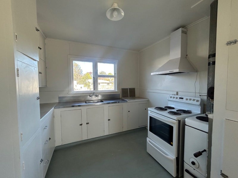 22 Bentham Street, Westport, Westport - Carousel 2