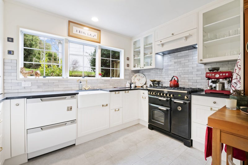 32A Corunna Road, Milford, Auckland - Carousel 2