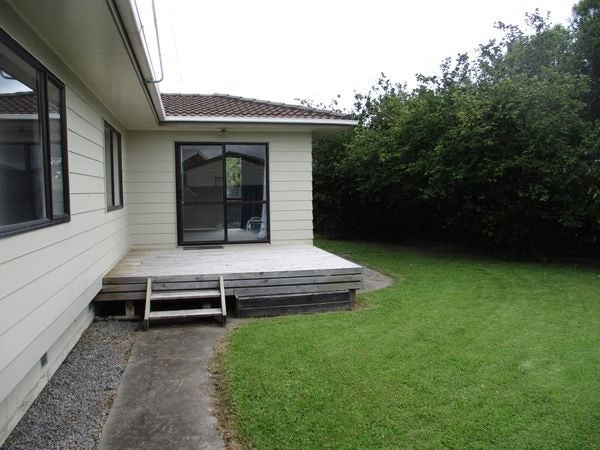 12 Tiller Close, Kelvin Grove, Palmerston North - Carousel 9