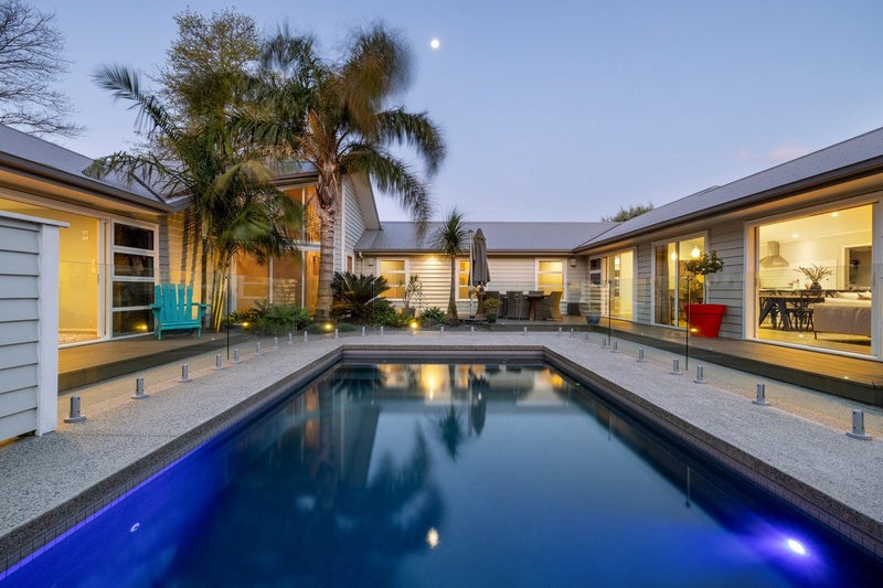 6 Tall Oaks Way, Bethlehem, Tauranga - Carousel 1