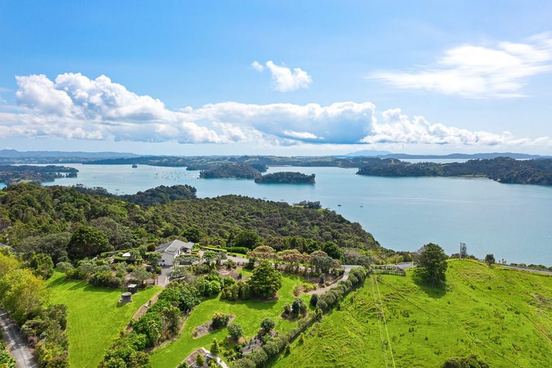 70 Ngarewa Drive, Mahurangi West, Warkworth - Carousel 24