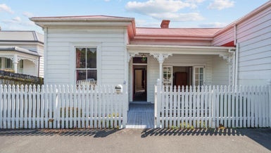 1/151 Victoria Road, Devonport, Auckland - Carousel 1