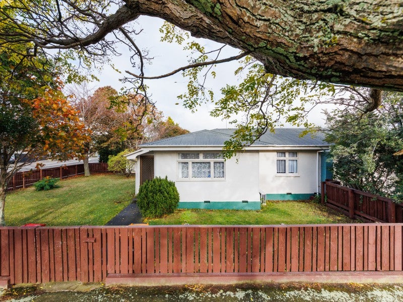 40 Aberdeen Avenue, Takaro, Palmerston North - Carousel 1