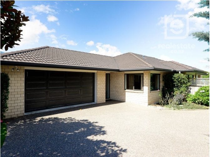 32 Malbec Place, Rototuna, Hamilton - Carousel 1
