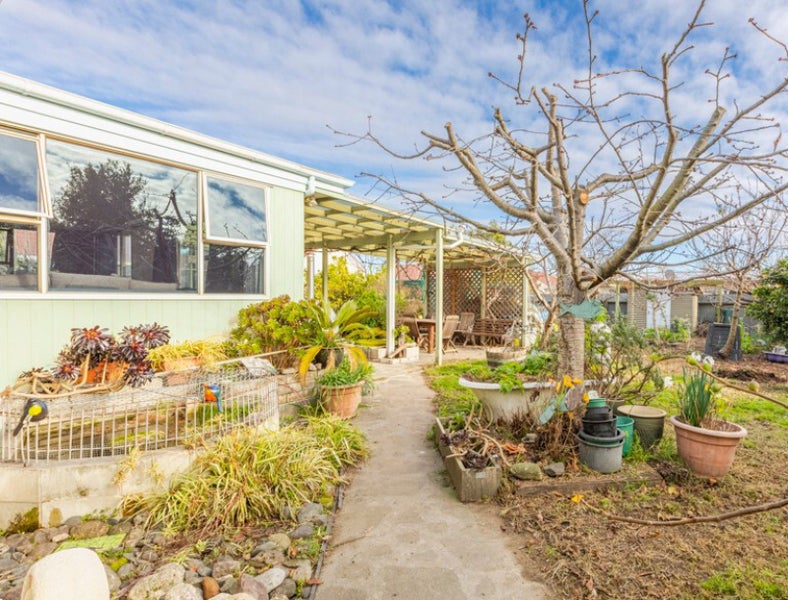 10 Monmouth Place, Tamatea, Napier - Carousel 23