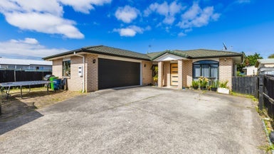 5 Robertson Road, Favona, Auckland - Carousel 1