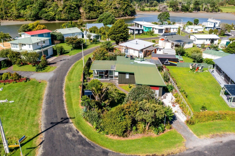 2 Hills Road, Tongaporutu, Urenui - Carousel 1