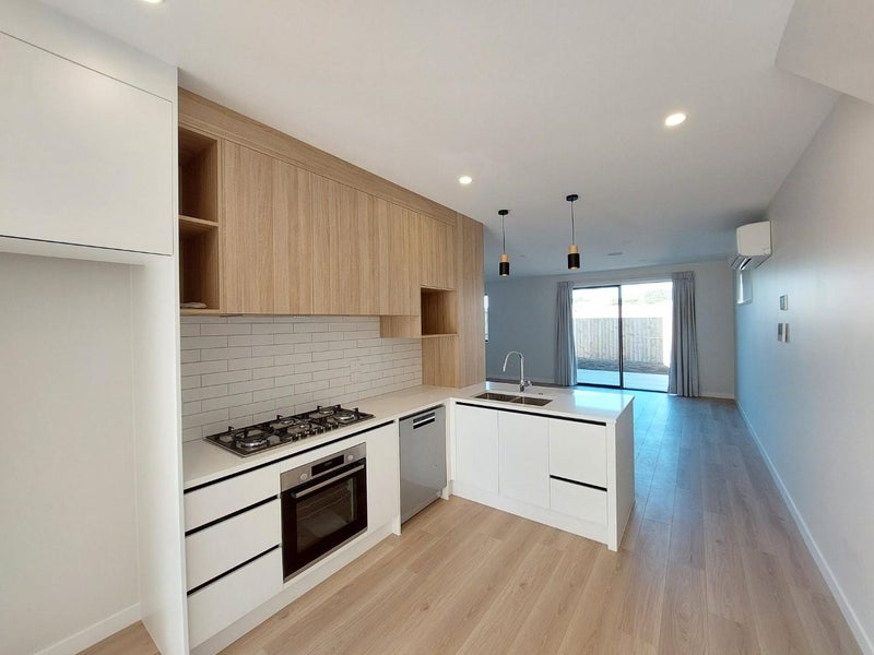 29 Porowha Road, Westgate, Auckland - Carousel 1