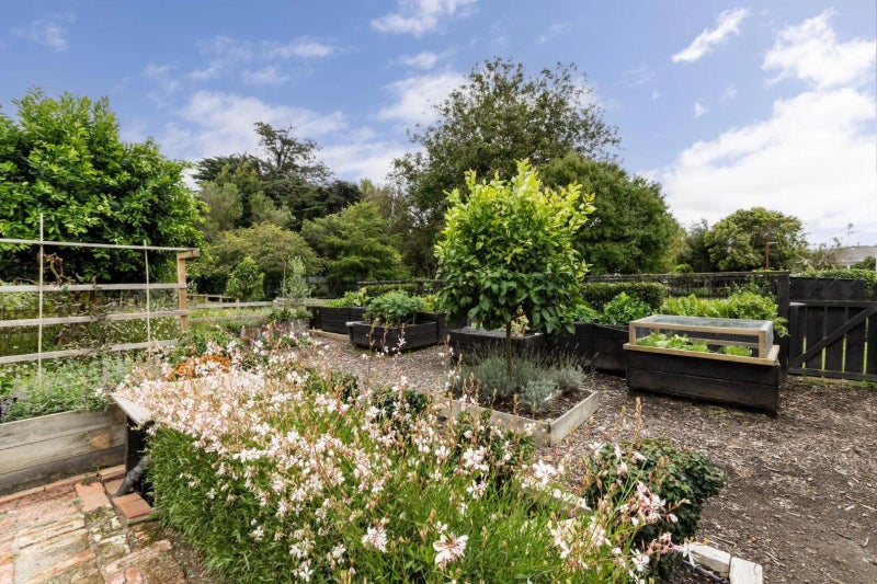 1091 Riverslea Road South, Longlands, Hastings - Carousel 18