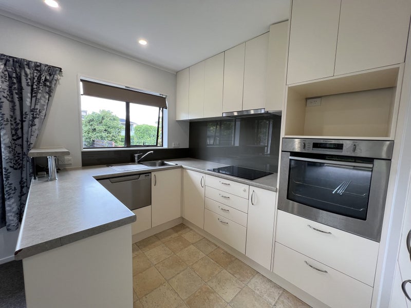 3/23 Kings Road, Panmure, Auckland - Carousel 2
