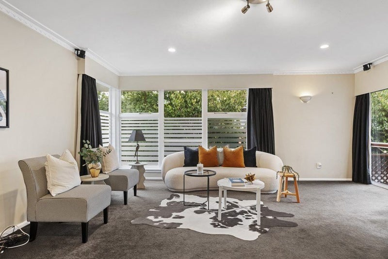 11 Jarrow Place, Halswell, Christchurch - Carousel 1