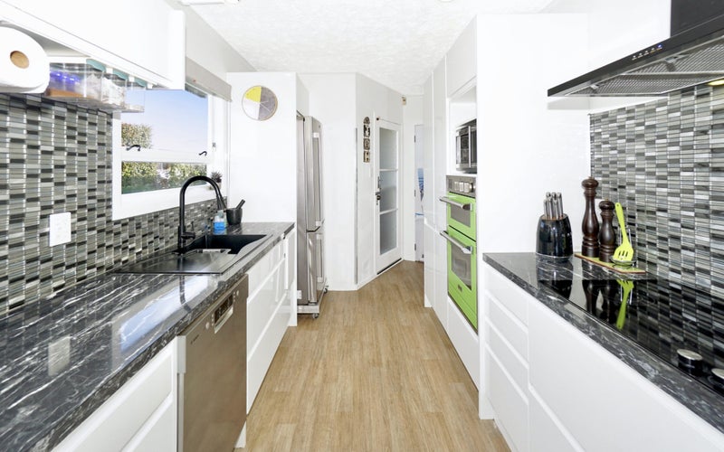 37 HARRIS STREET, Te Puke, Western Bay Of Plenty - Carousel 1