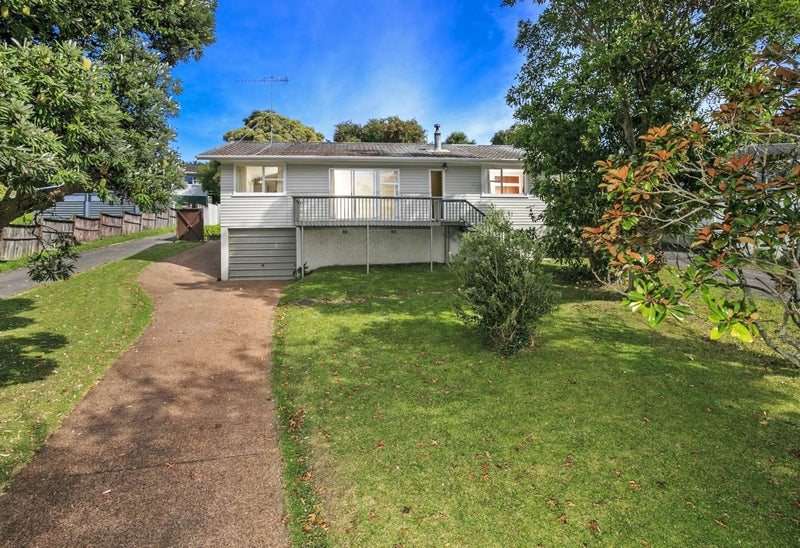 7 Tahu Crescent, Sunnynook, Auckland - Carousel 2