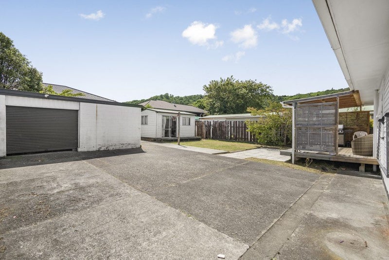 6 Manutuke Street, Wainuiomata, Lower Hutt - Carousel 2