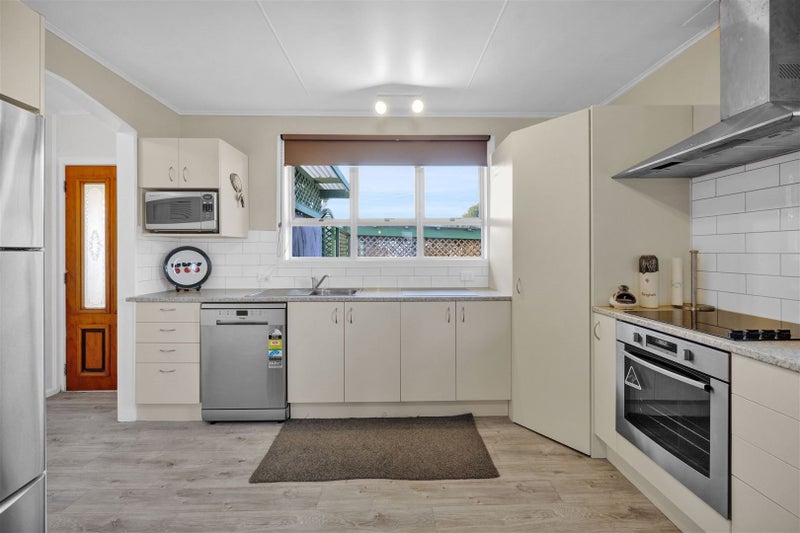 24 Mangati Road, Bell Block, New Plymouth - Carousel 2