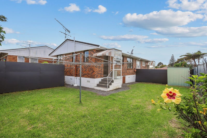 1/43 Kings Road, Panmure, Auckland - Carousel 2