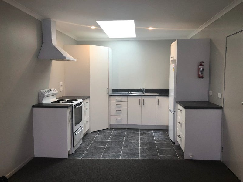 6/17 Wellington Street, Hamilton East, Hamilton - Carousel 1