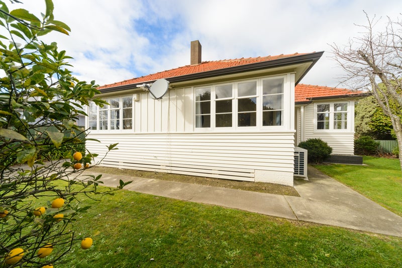 8 Hulme Street, Roslyn, Palmerston North - Carousel 2