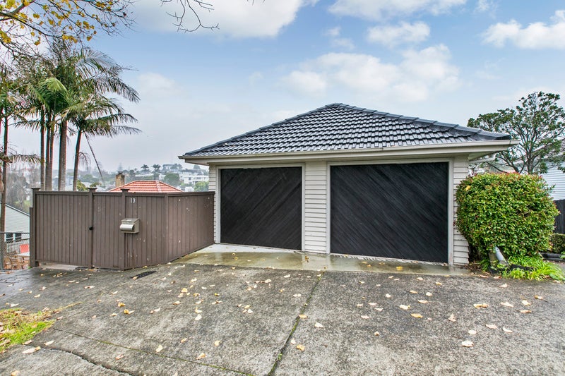 13 Rukutai Street, Orakei, Auckland - Carousel 2